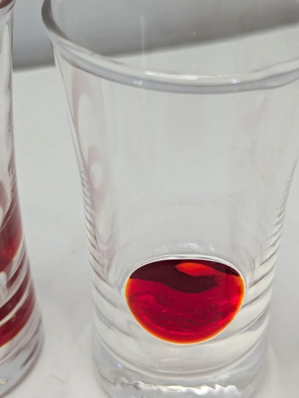 Set Of 5 Pier 1 Retired Hand-Blown Red Swirl Shot Glasses 3 Oz Each Mint Conditi